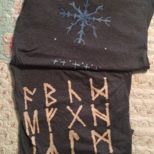 3 for 10$ NWOT. Bundle of 2 soft T’s Size M